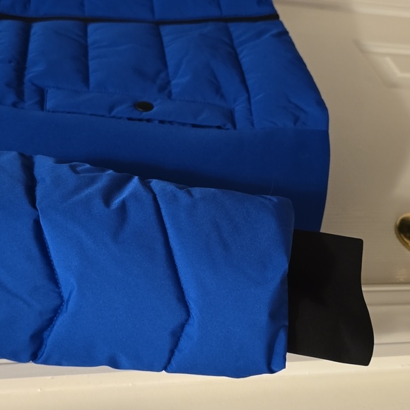 A.N.A BRAND WOMEN'S BOLD BLUE FAUX FUR HOODED WINTER COAT SIZE SMALL - Picture 7 of 16